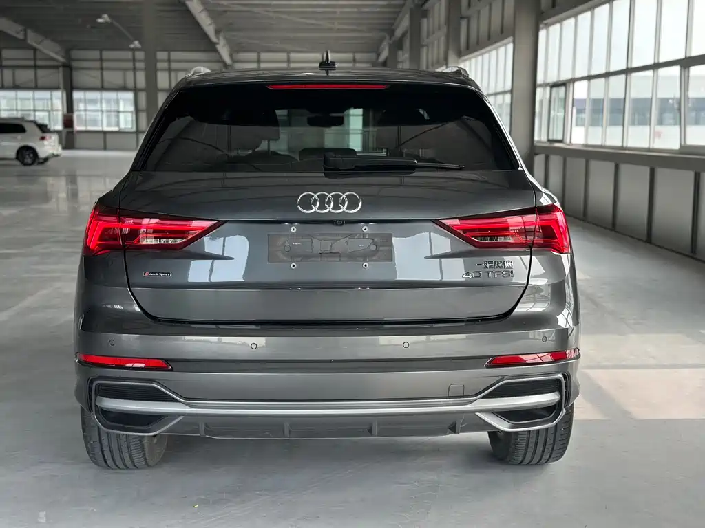 Audi Q3 2022 — фото 12
