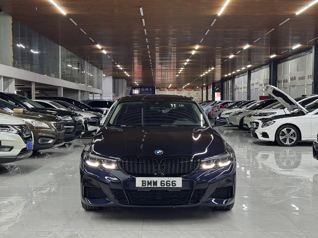BMW 3 Series 2021