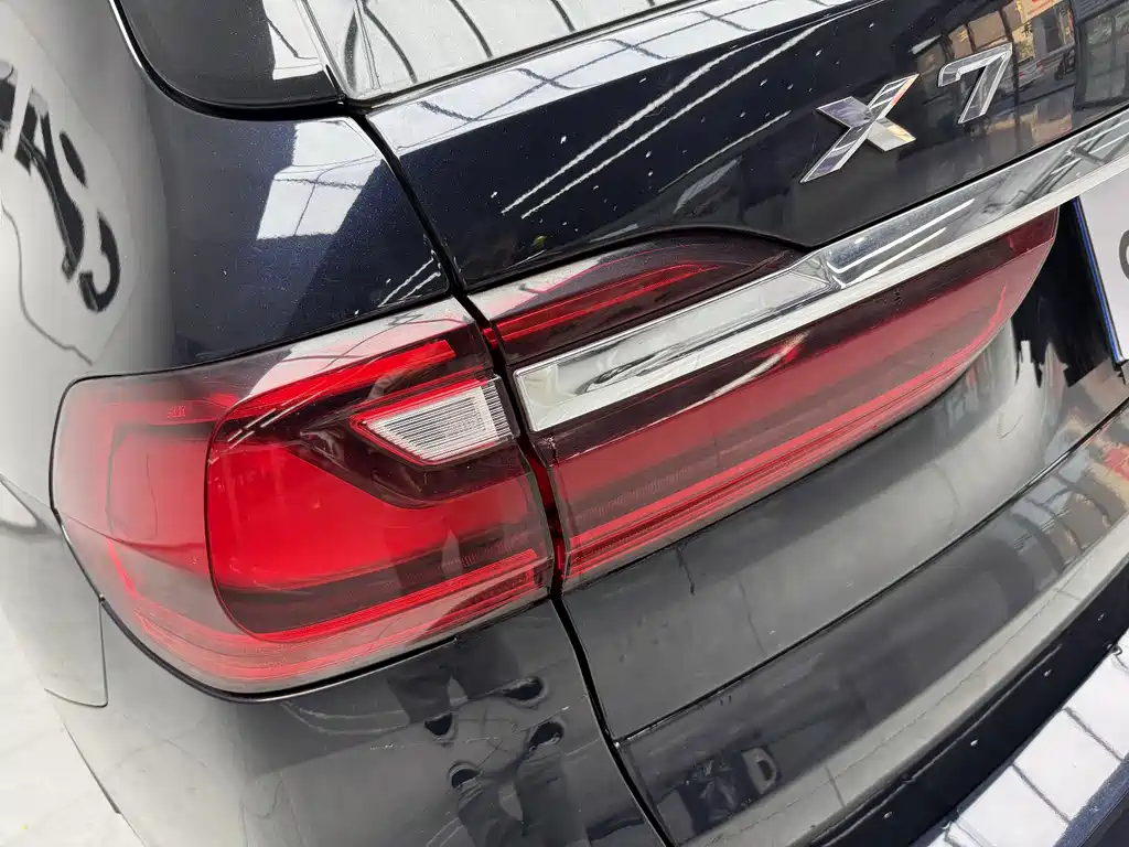 BMW X7 2021 — фото 17