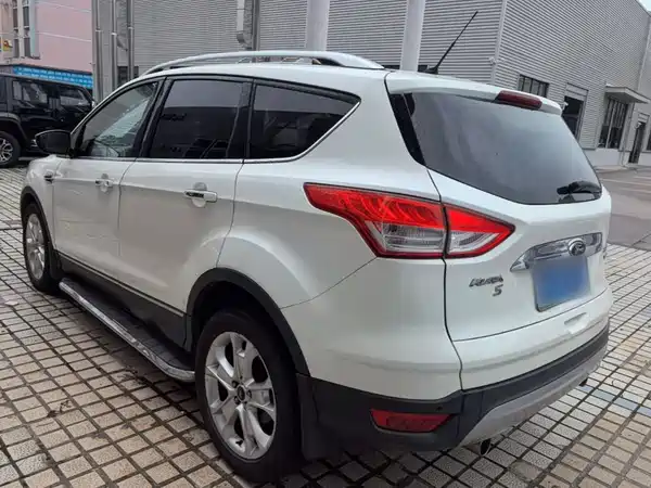 Ford Kuga 2014