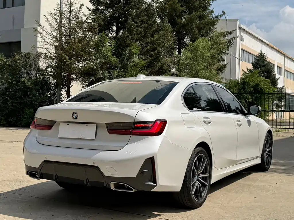 BMW 3 Series 2023