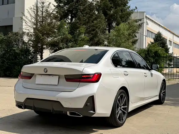 BMW 3 Series 2023