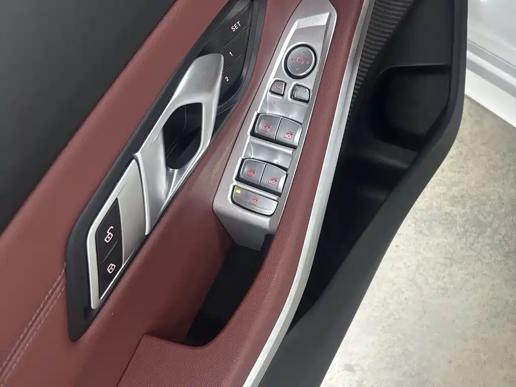 BMW 3 Series 2023