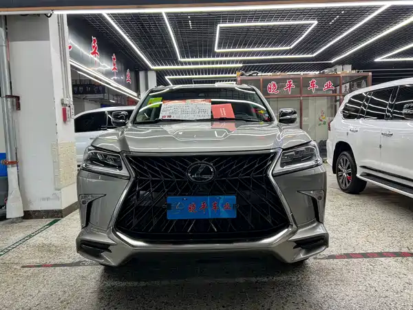 Lexus LX 2019