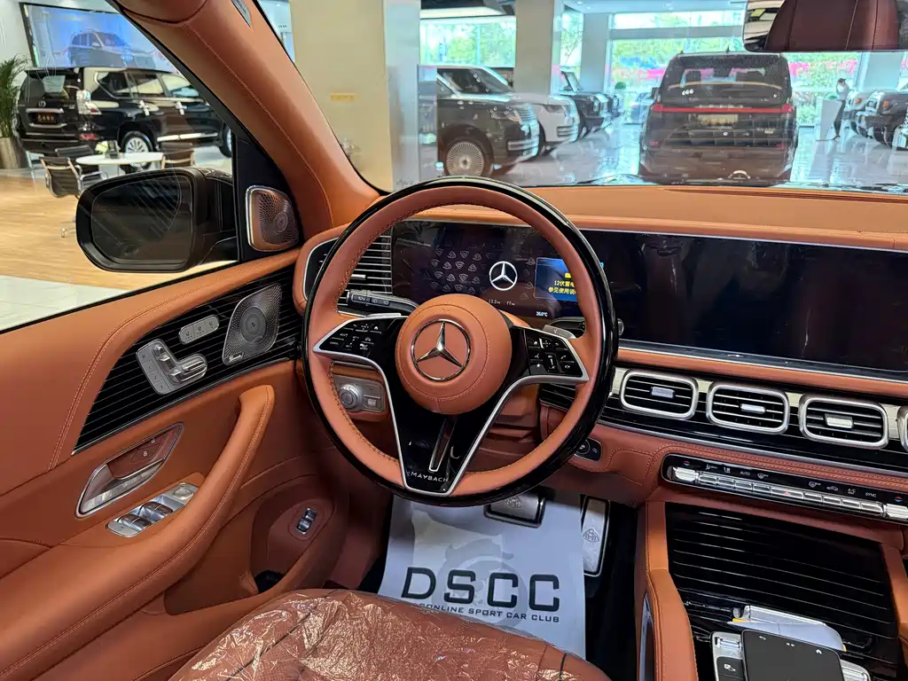 Mercedes-Benz GLS — фото 11