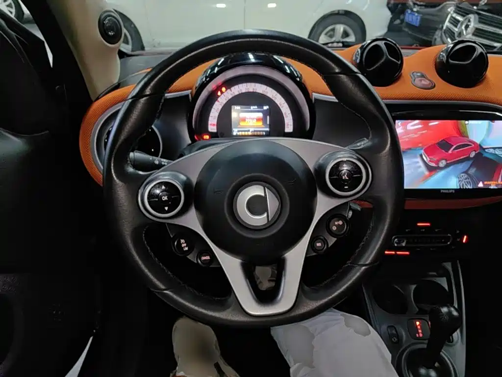 smart Fortwo 2015 — фото 11