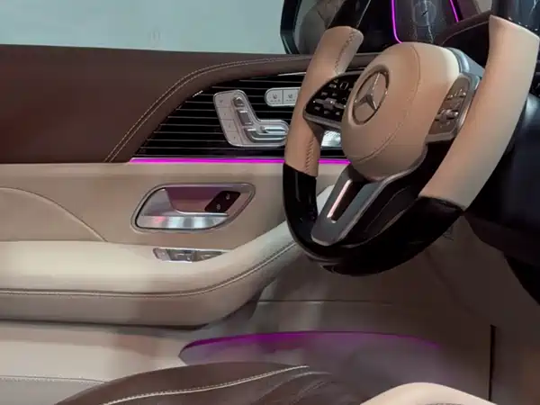 Mercedes-Benz GLS 2023