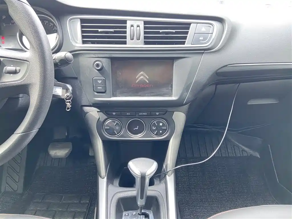 Citroen C3-XR 2018 — фото 12
