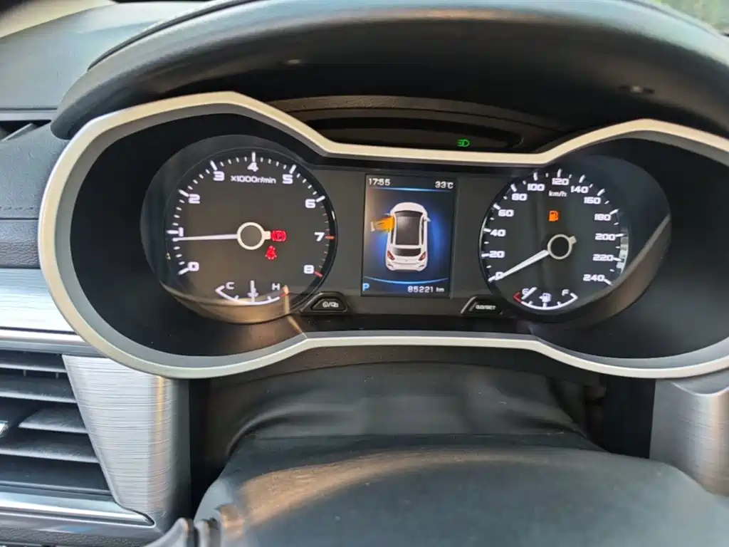 Geely Emgrand GS 2019 — фото 12