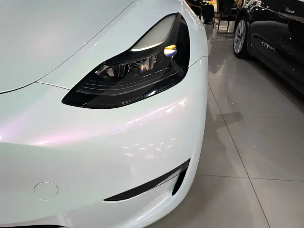 Tesla Model Y 2021 — фото 24