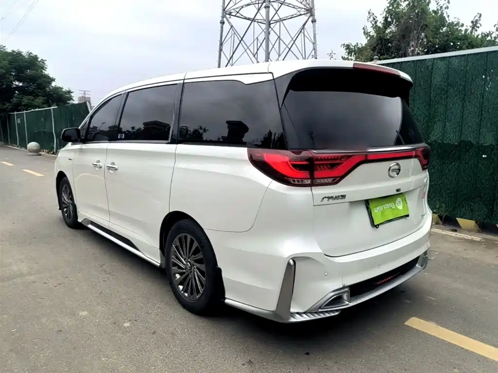 GAC Motor Trumpchi M8 2022 — фото 5
