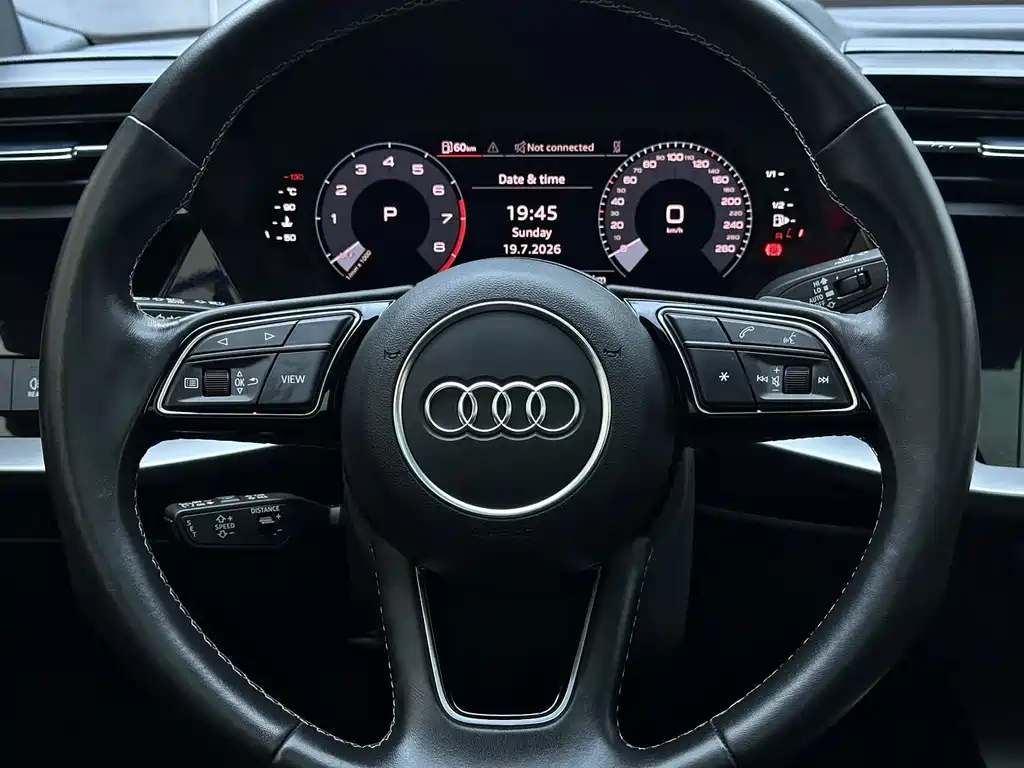 Audi A3 2023 — фото 12