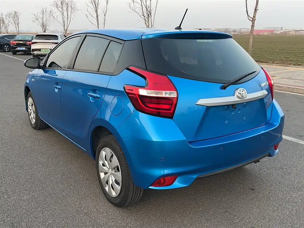 Toyota Yaris L 2018 — фото 23