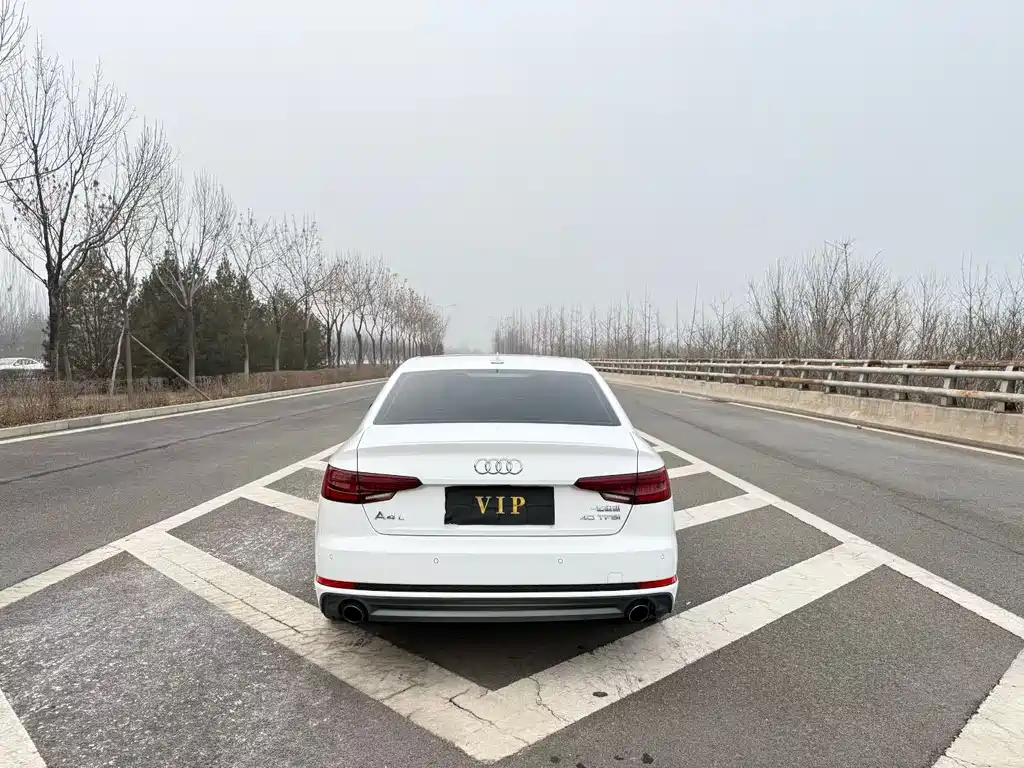 Audi A4L 2018 — фото 8