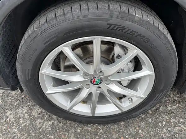 Alfa Romeo Stelvio 2017