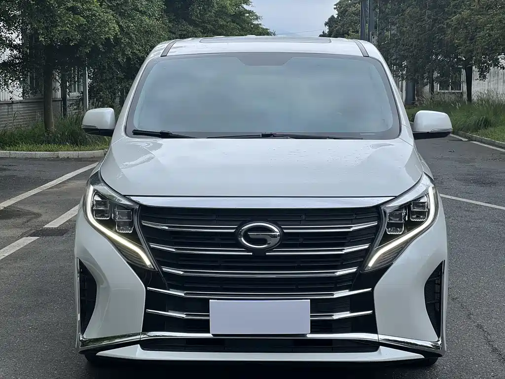 GAC Motor Trumpchi M8 2022 — фото 2