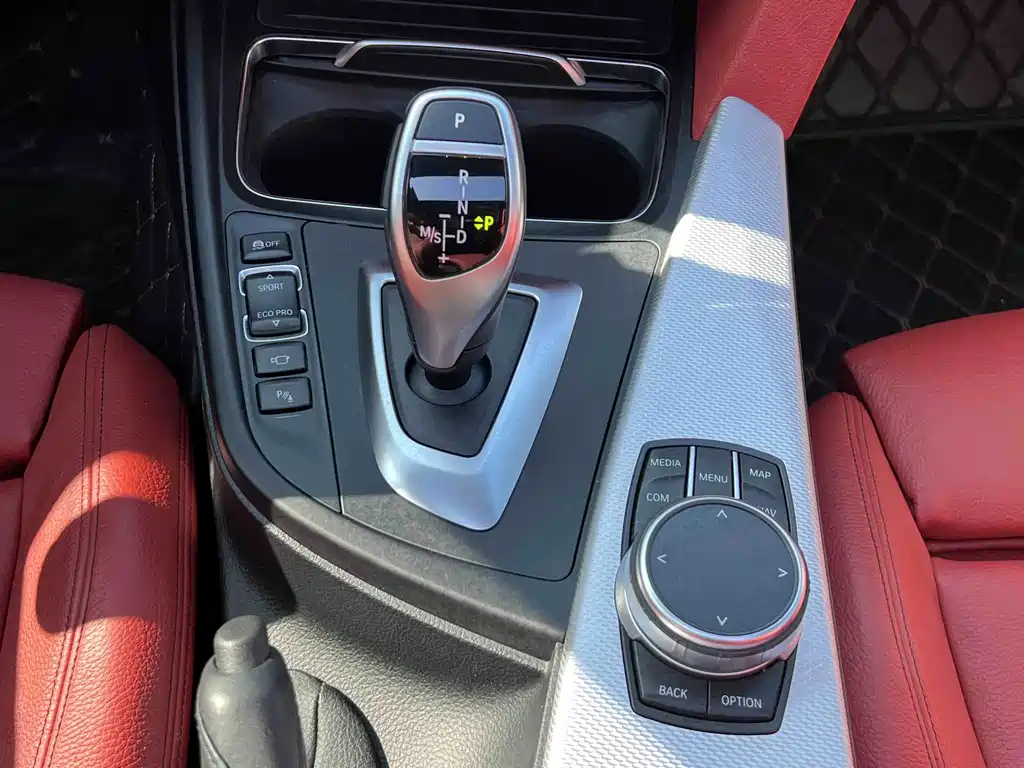 BMW 4 Series 2019 — фото 19