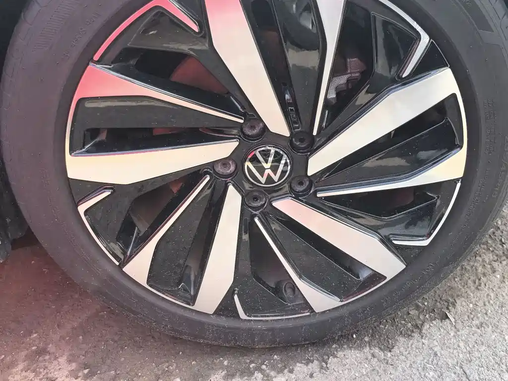 Volkswagen Passat 2024