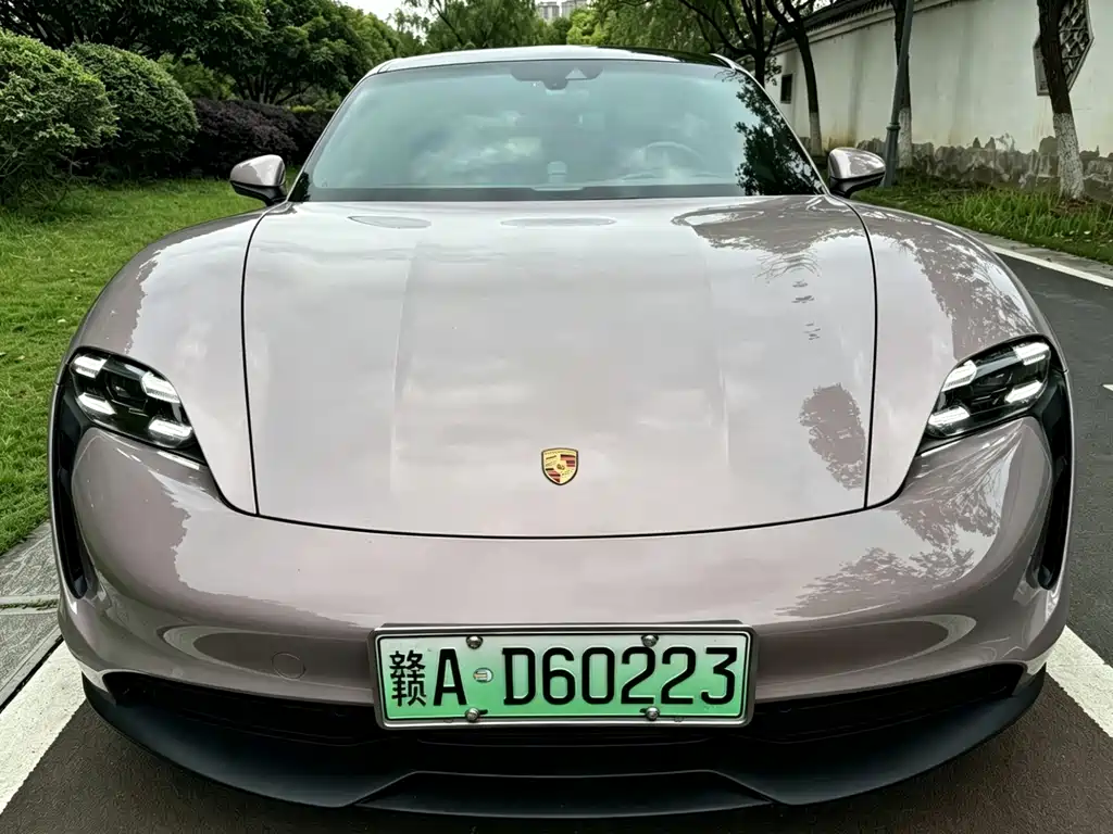 Porsche Taycan 2021 — фото 2