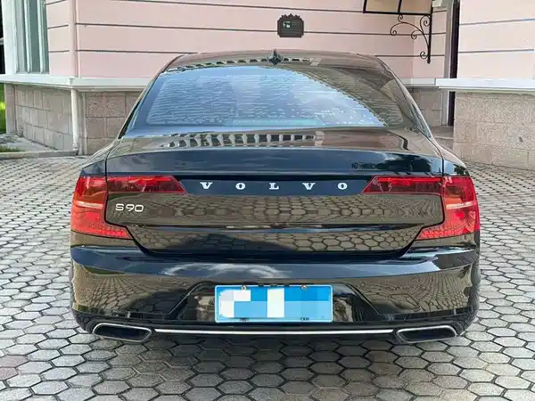 Volvo S90 2017