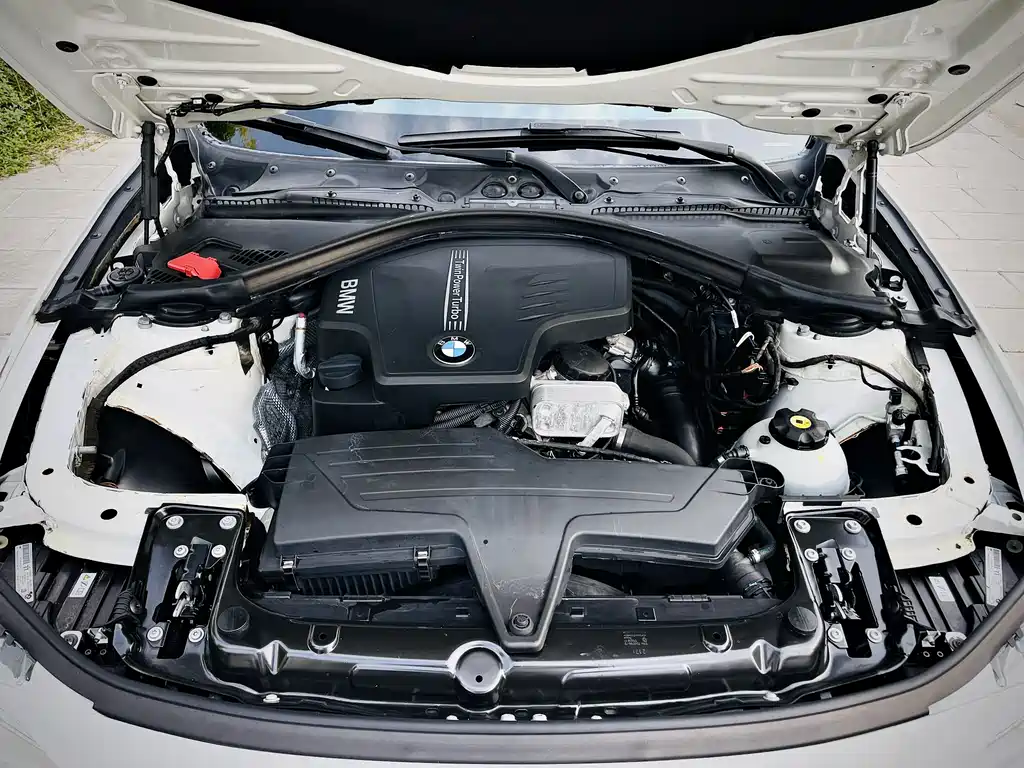 BMW 3 Series 2014 — фото 17