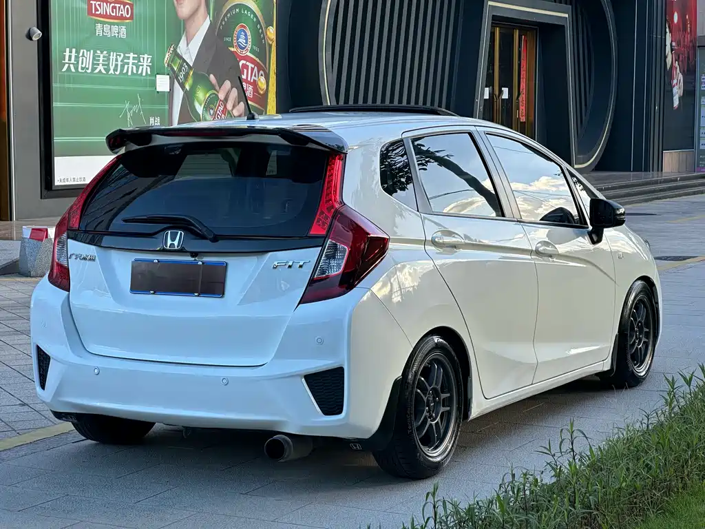 Honda Fit 2017 — фото 12