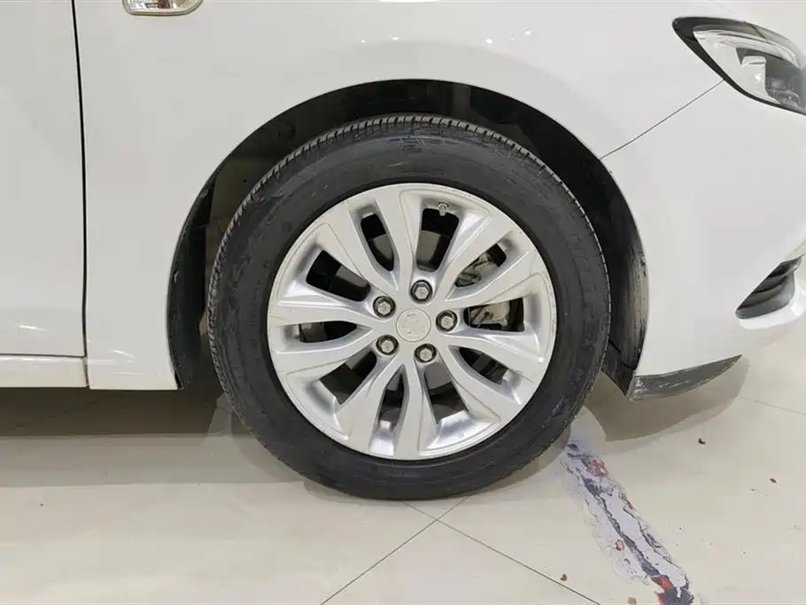 Buick Excelle 2021