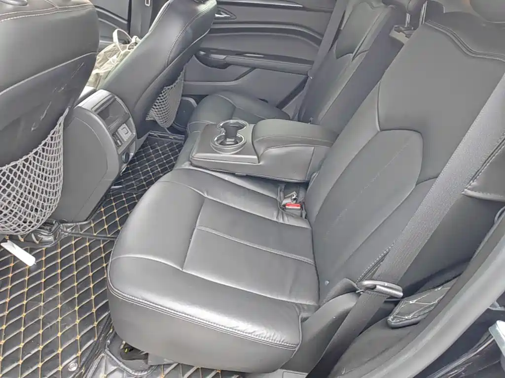 Cadillac SRX 2016 — фото 17