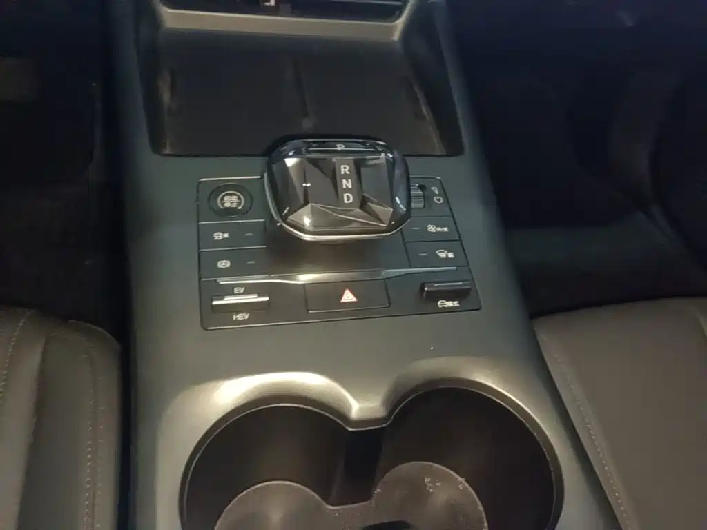 BYD Qin PLUS 2025 — фото 14