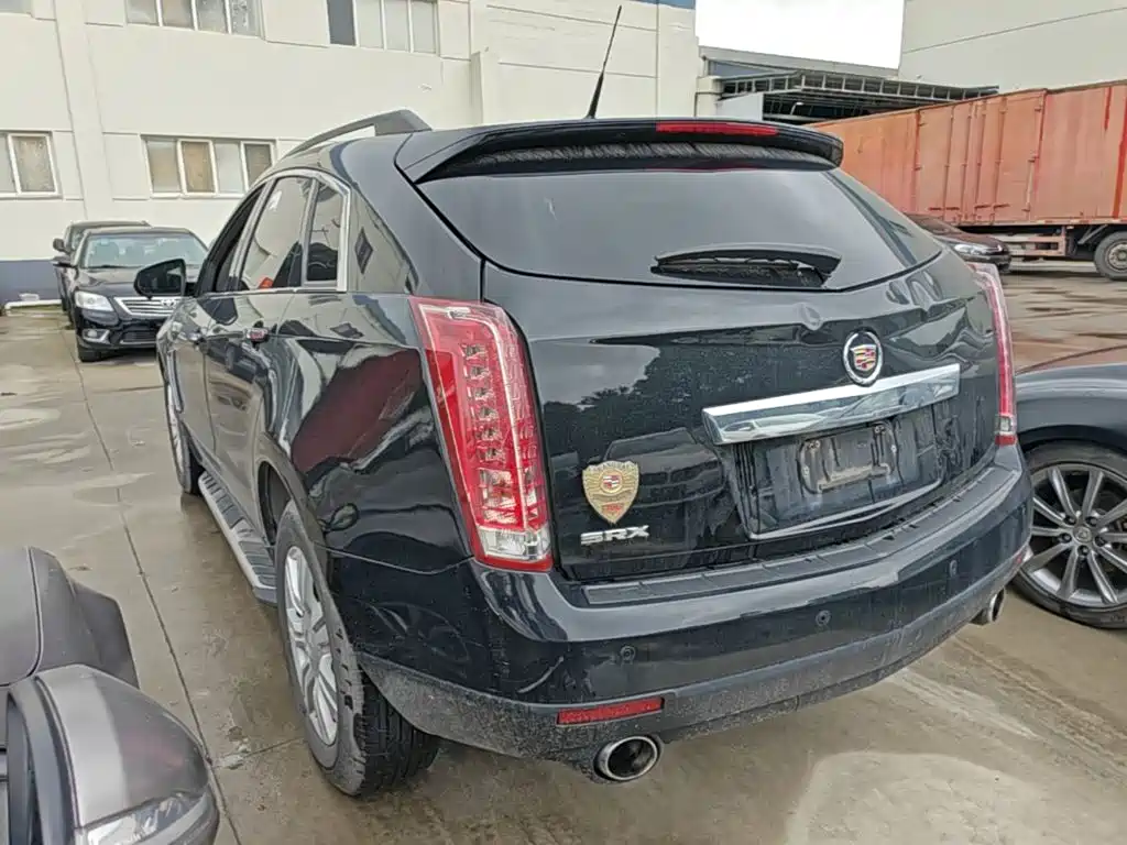 Cadillac SRX 2016 — фото 5