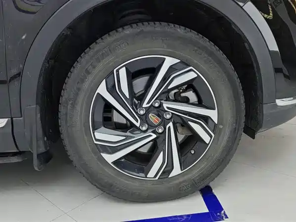 Hongqi HS5 2022
