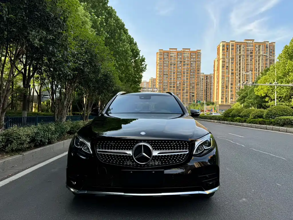 Mercedes-Benz GLC 2018 — фото 1