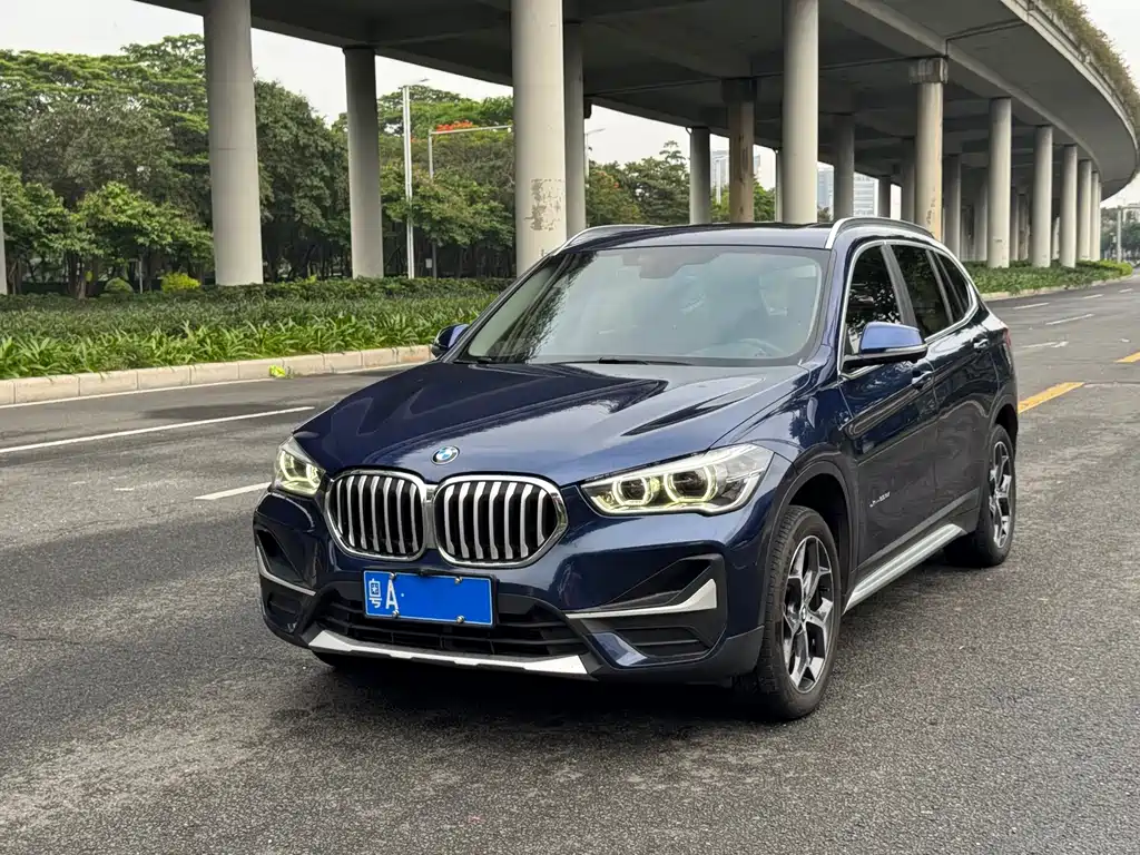 BMW X1 2018 — фото 1