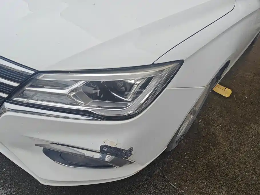 Roewe i5 2019