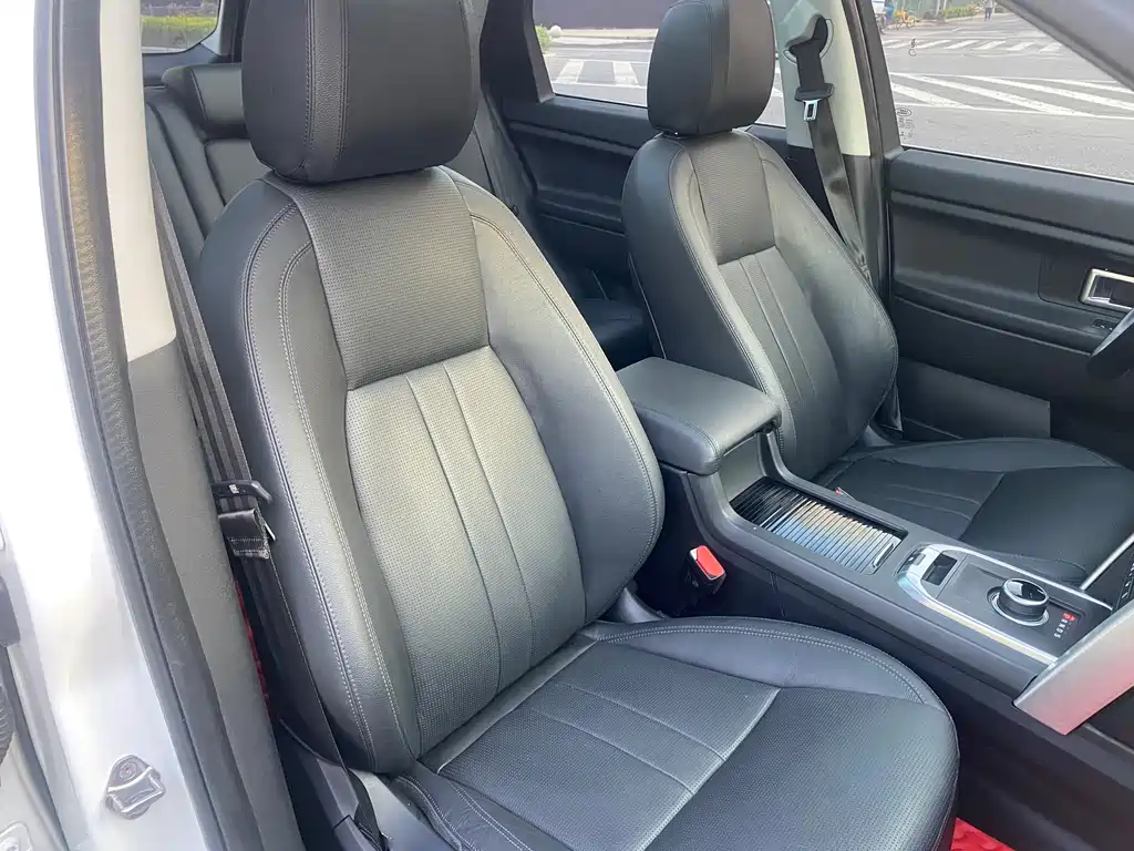 Land Rover Discovery Sport 2019 — фото 11