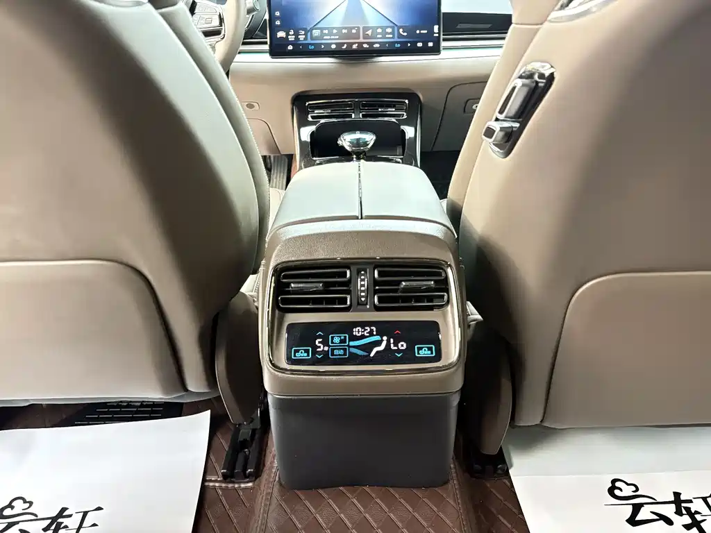 BYD Han 2025 — фото 11