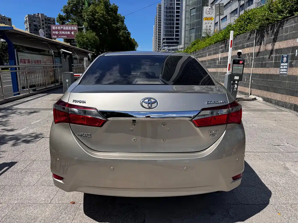 Toyota Corolla 2018 — фото 14