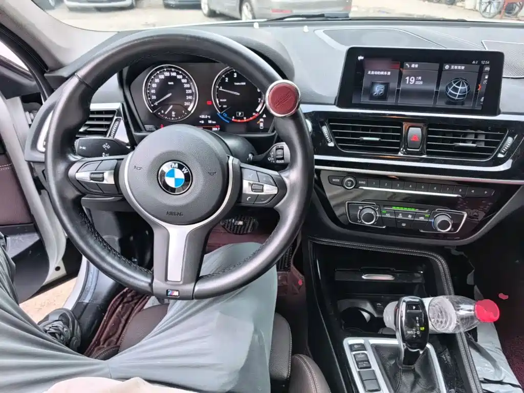 BMW 1 Series 2021 — фото 11