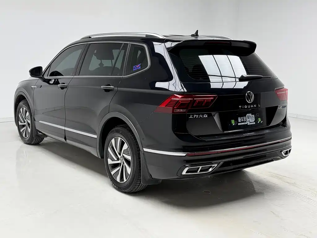 Volkswagen Tiguan L Plug-In Hybrid 2023 — фото 6