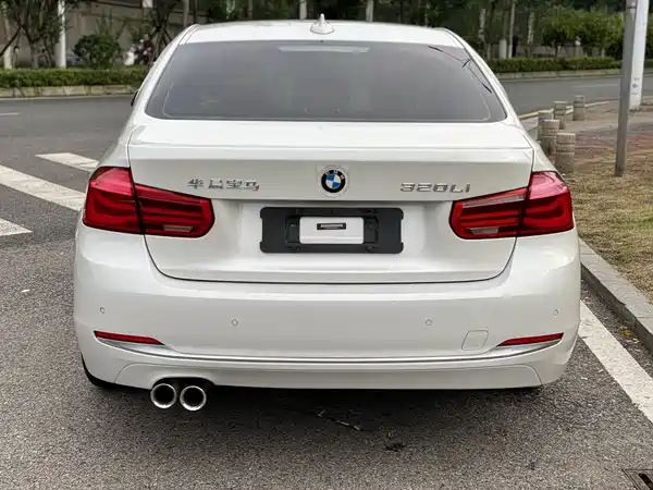 BMW 3 Series 2019