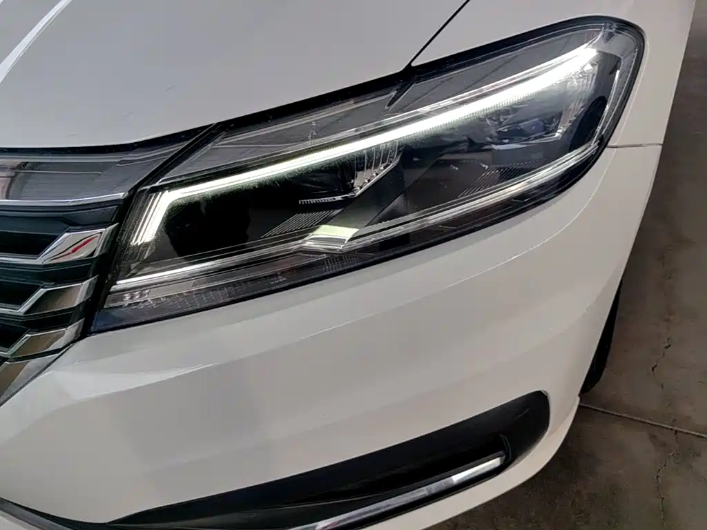 Volkswagen Lavida 2019 — фото 24