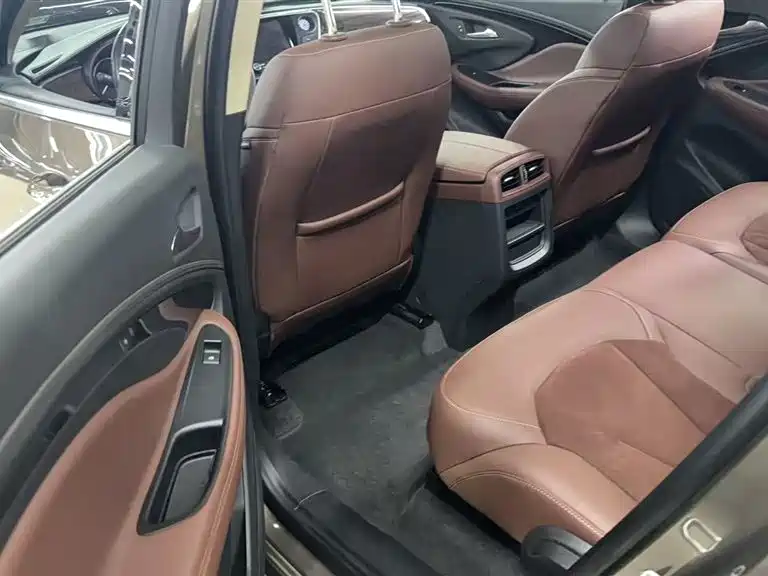 Buick Envision Plus 2017 — фото 7