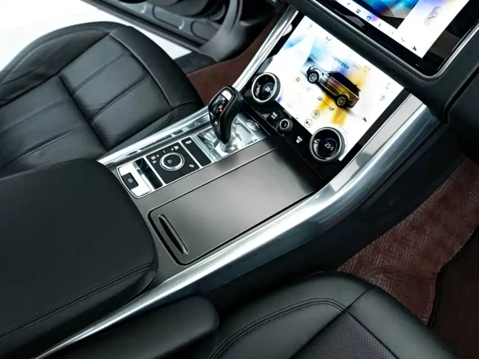 Land Rover Sport 2021 — фото 13
