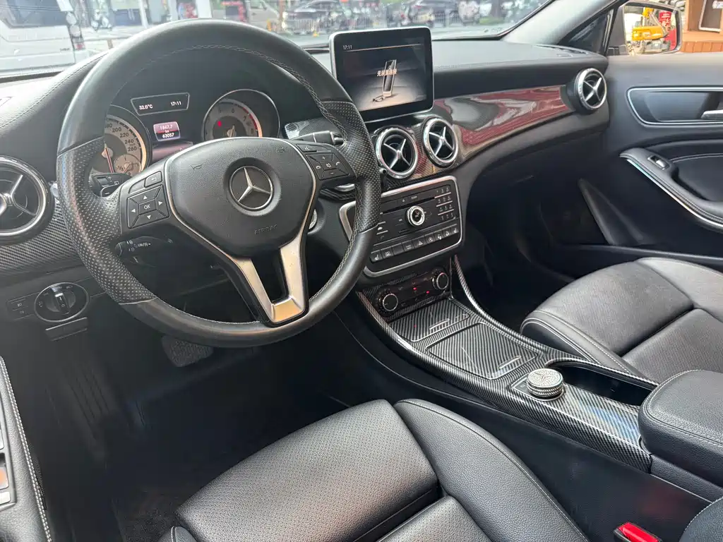 Mercedes-Benz GLA 2016 — фото 14