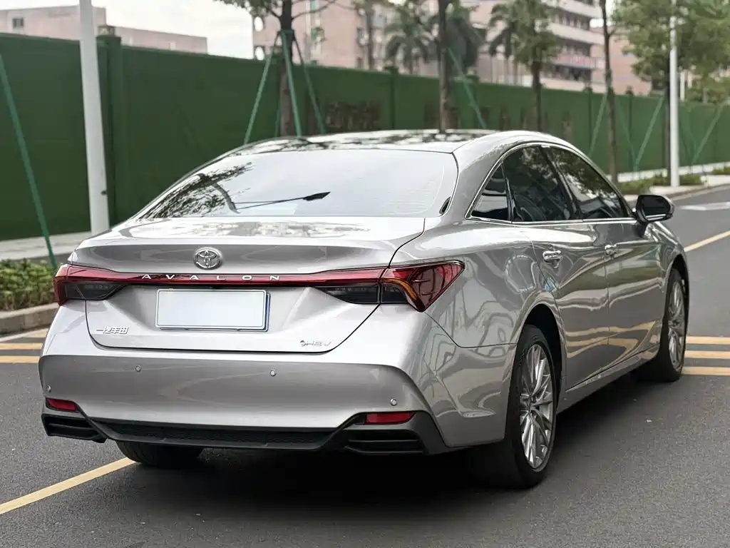 Toyota Avalon 2024 — фото 10