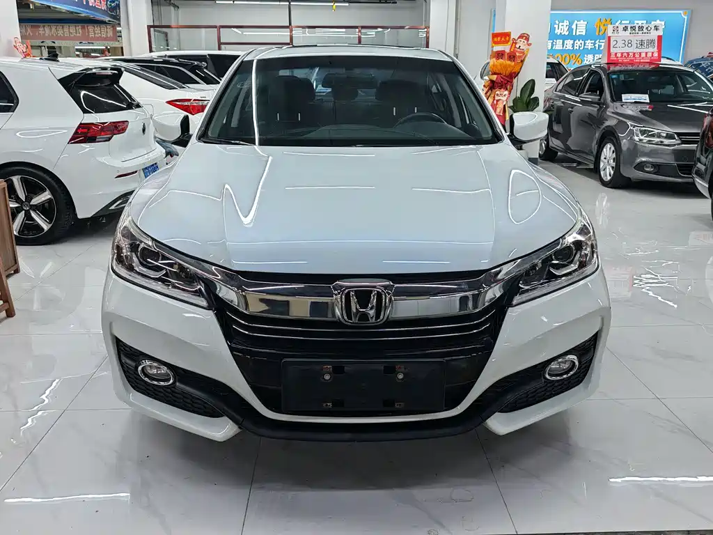 Honda Accord 2018 — фото 5