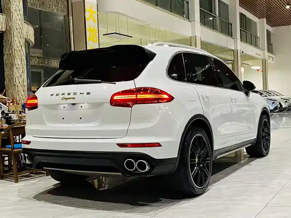 Porsche Cayenne 2015