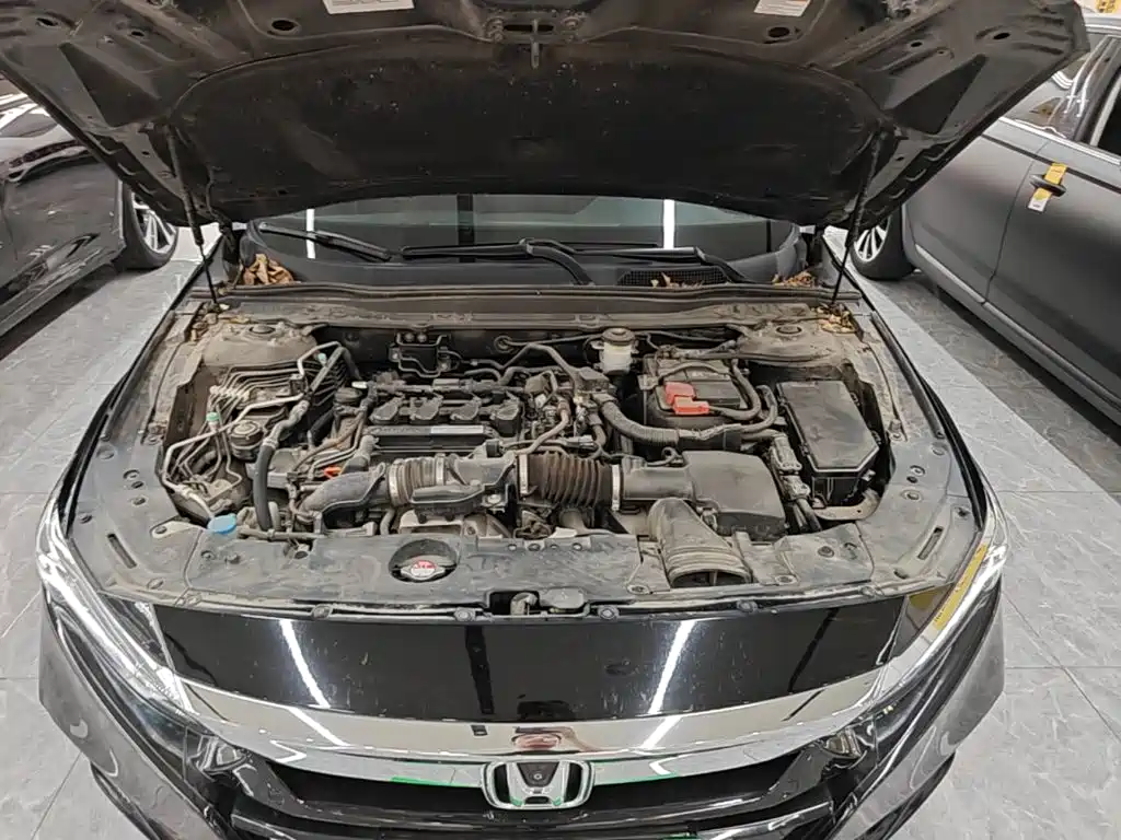 Honda Accord 2018 — фото 20