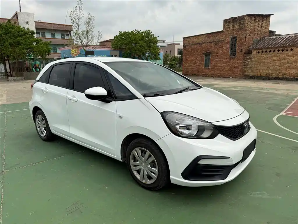 Honda Fit 2023 — фото 3