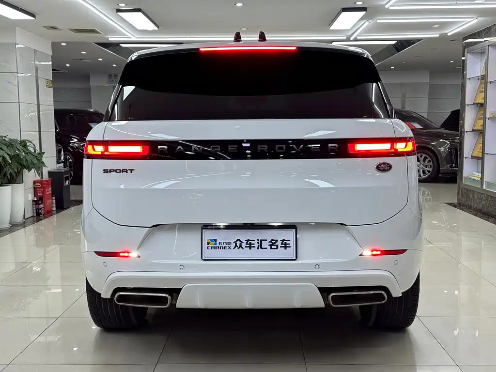 Land Rover Range Rover Sport 2024 — фото 5